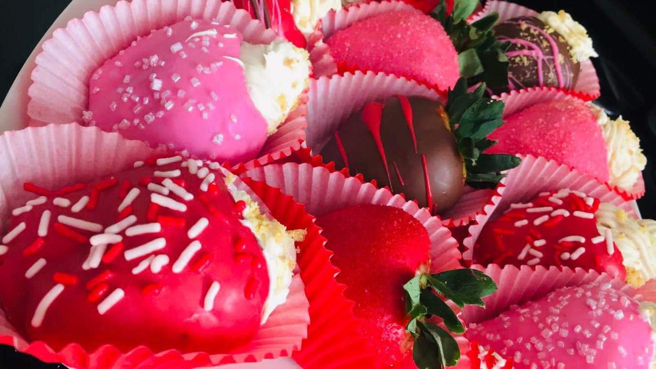 Photo of Chocolate Covered Cheesecake Stuffed Strawberries 