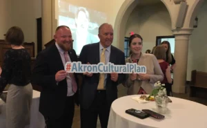 James Hardy, Mayor Dan Horrigan and Ellen Lander - Nischt at an event